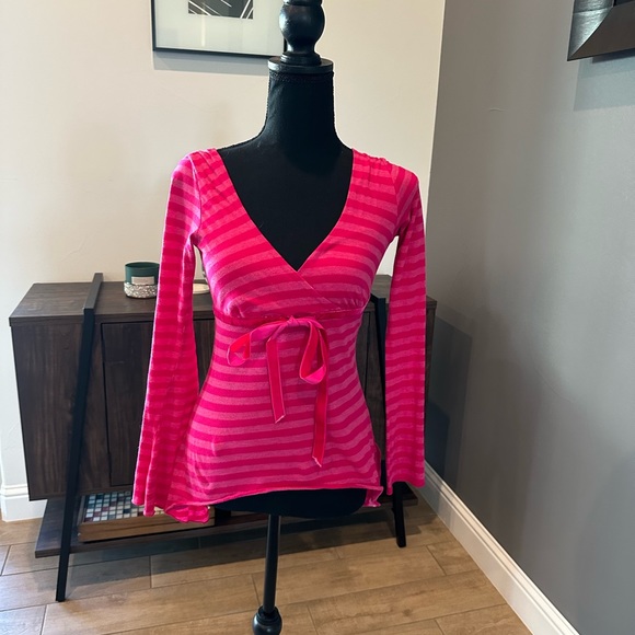 Source Unknown Tops - Boutique Pink Striped Top- Small
